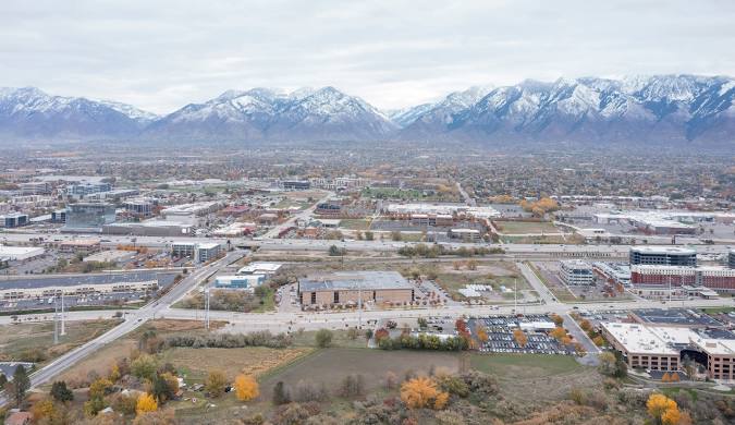 Roofing Contractor in South Jordan, UT