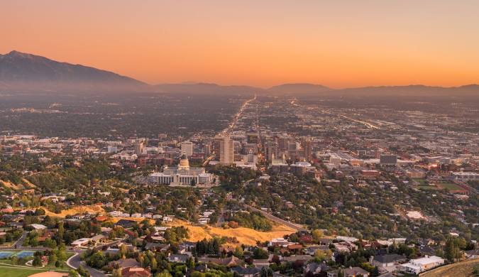 Roofing Contractor in Murray, UT