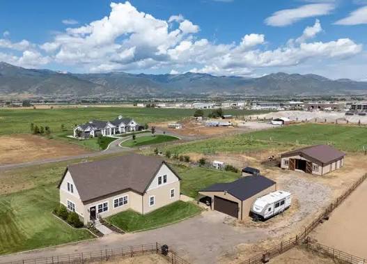 Roofing Contractor in Daniel, UT